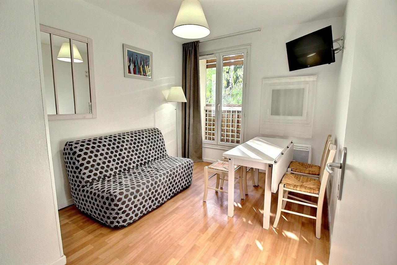 Joli T2 Proche Plage Dans Residence La Londe-les-Maures Extérieur photo
